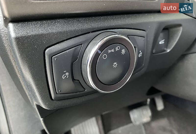 Седан Ford Fusion 2019 в Черкасах