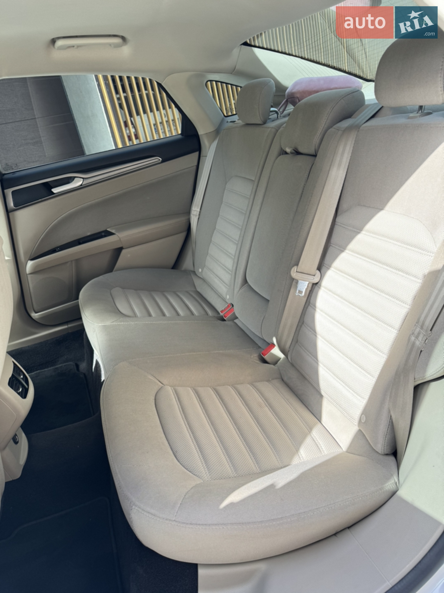 2016 Ford Fusion - мініатюра 27