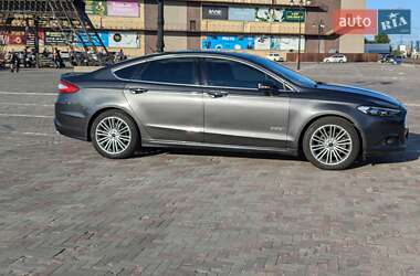 Седан Ford Fusion 2014 в Харькове