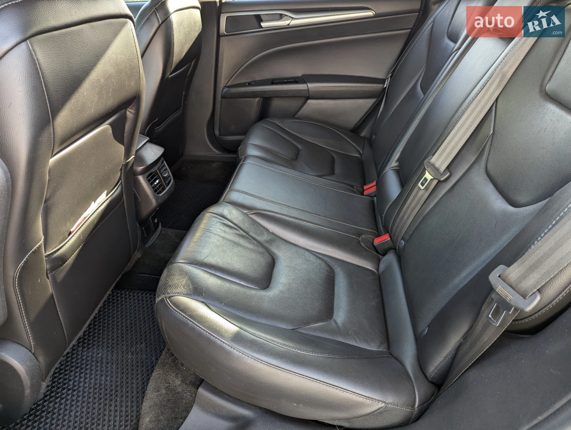 2014 Ford Fusion - мініатюра 19