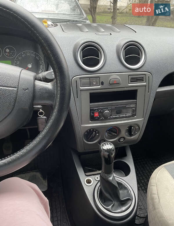 Хэтчбек Ford Fusion 2008 в Ивано-Франковске фото 12 Хэтчбек Ford Fusion 2008 в Ивано-Франковске