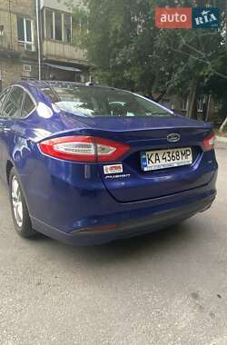 Седан Ford Fusion 2016 в 