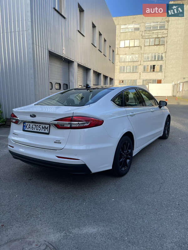 Седан Ford Fusion 2019 в Киеве фото 5 Седан Ford Fusion 2019 в Киеве