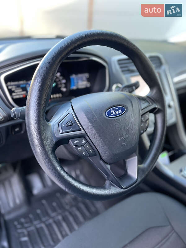 Седан Ford Fusion 2019 в Киеве фото 11 Седан Ford Fusion 2019 в Киеве