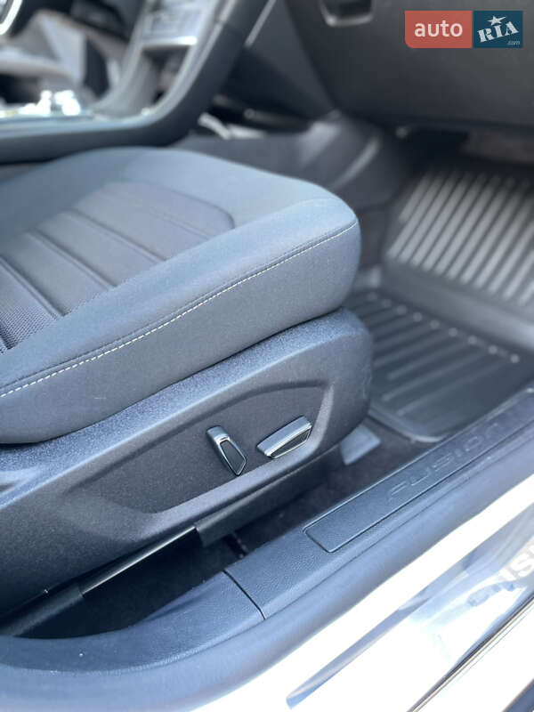 Седан Ford Fusion 2019 в Киеве фото 21 Седан Ford Fusion 2019 в Киеве