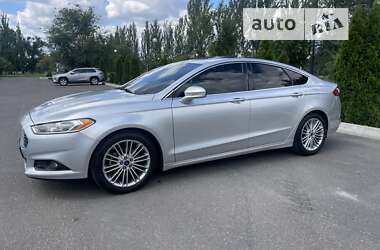 Седан Ford Fusion 2015 в Покровске