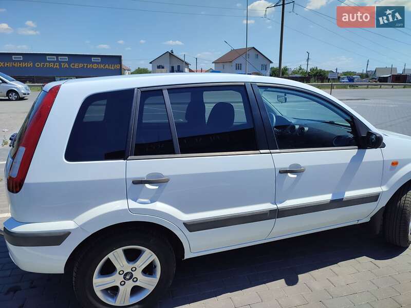 Хэтчбек Ford Fusion 2008 в Виннице