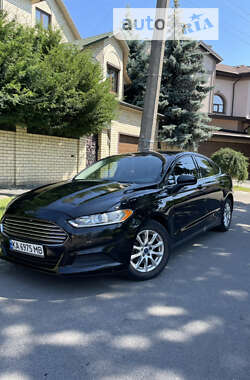 Седан Ford Fusion 2015 в Києві