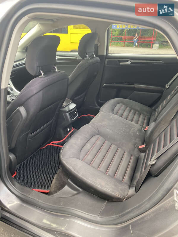 Седан Ford Fusion 2014 в Киеве