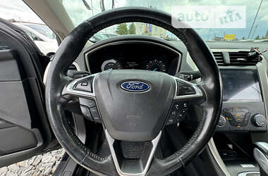 Седан Ford Fusion 2014 в Стрые