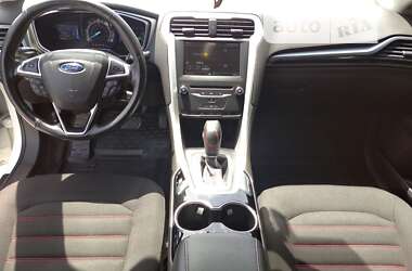 Седан Ford Fusion 2014 в Одесі