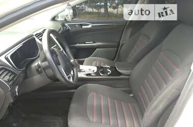 Седан Ford Fusion 2014 в Одесі