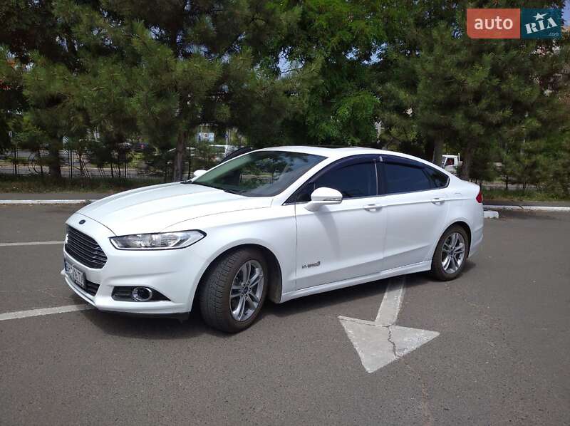 Седан Ford Fusion 2014 в Одесі