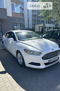 Ford Fusion 2015