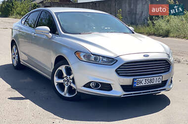 Ford Fusion 2015