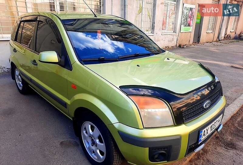 Хэтчбек Ford Fusion 2006 в Харькове