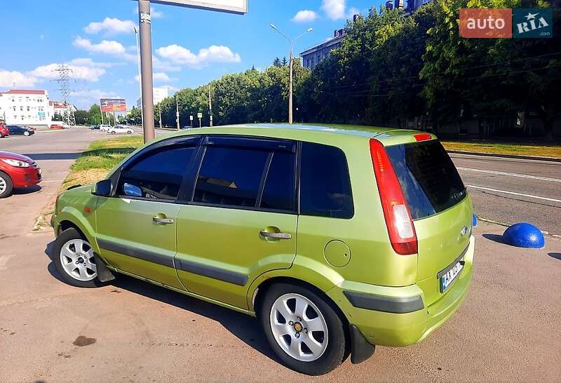 Хэтчбек Ford Fusion 2006 в Харькове