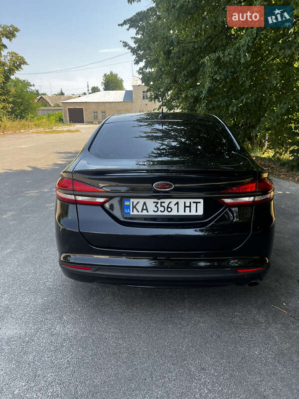 Седан Ford Fusion 2016 в Шостці