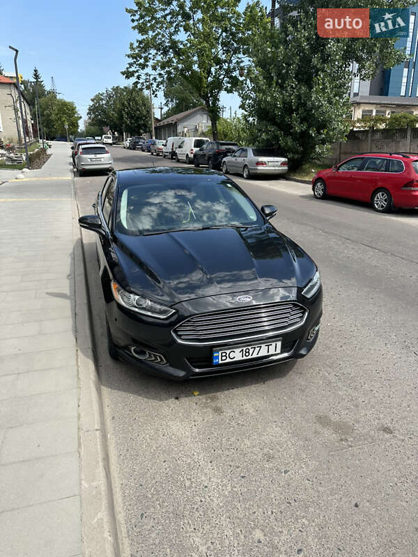 Седан Ford Fusion 2015 в Львове