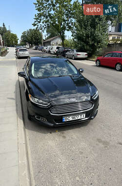 Седан Ford Fusion 2015 в 
