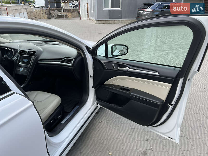 Седан Ford Fusion 2017 в Тернополе фото 18 Седан Ford Fusion 2017 в Тернополе