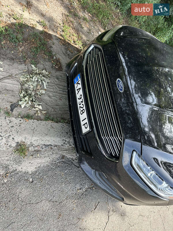 Седан Ford Fusion 2015 в Києві