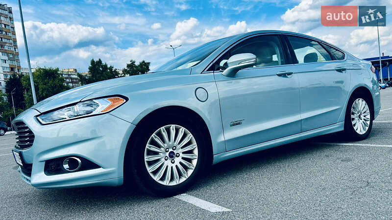Седан Ford Fusion 2014 в Киеве