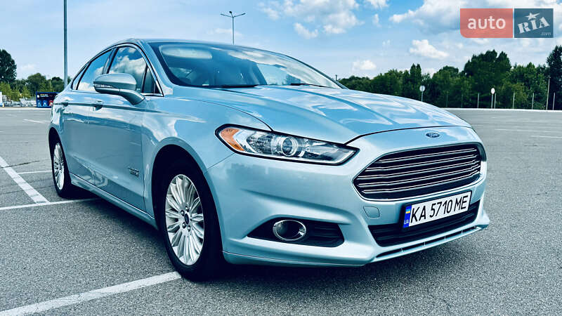 Седан Ford Fusion 2014 в Киеве