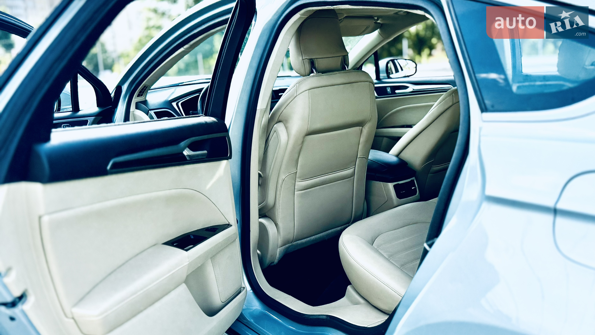 2014 Ford Fusion - мініатюра 27
