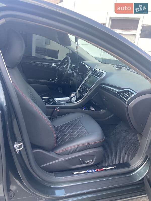Ford Fusion 2015
