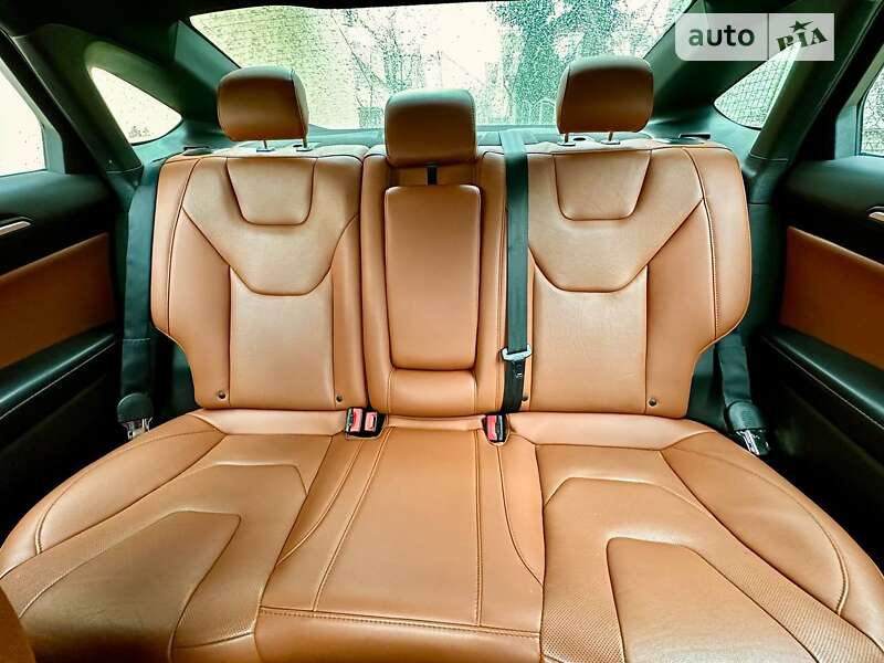 Седан Ford Fusion 2019 в Львове