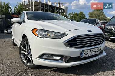 Седан Ford Fusion 2017 в 