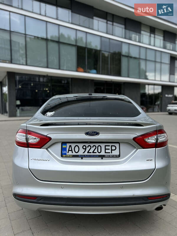 Седан Ford Fusion 2016 в Ужгороде