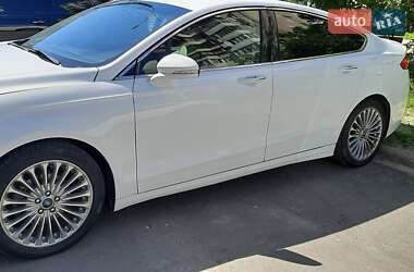 Ford Fusion 2016