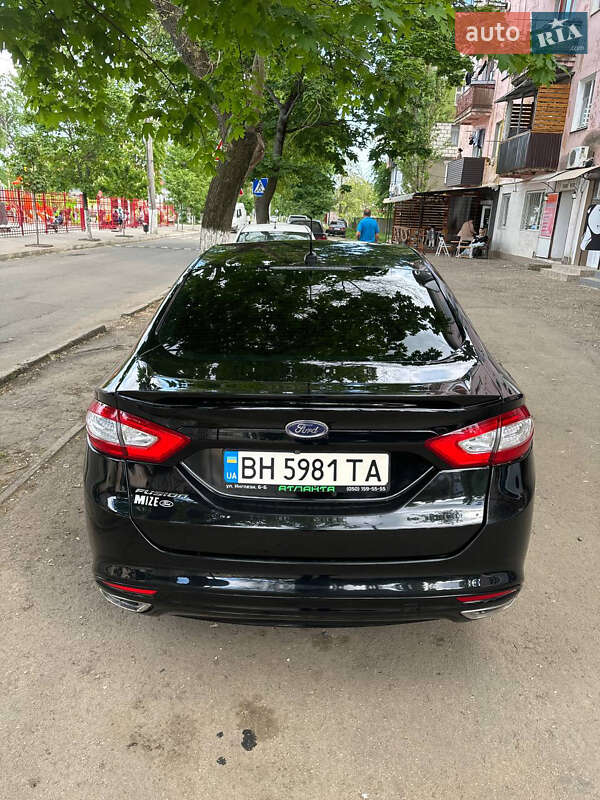 Седан Ford Fusion 2016 в Рени фото 3 Седан Ford Fusion 2016 в Рени