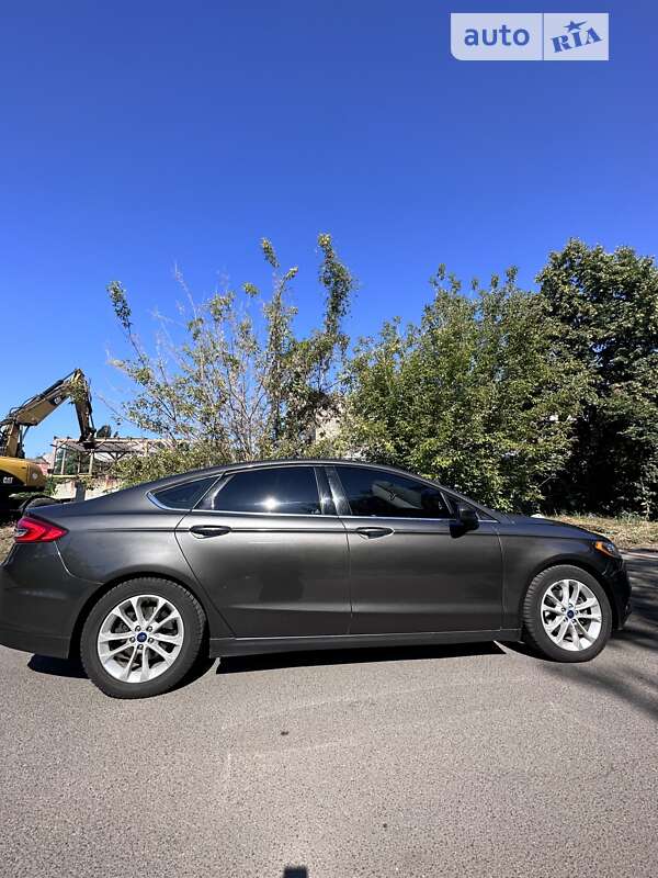 Седан Ford Fusion 2016 в Києві