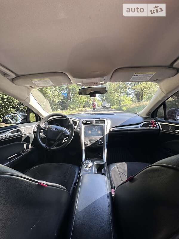 Седан Ford Fusion 2016 в Києві