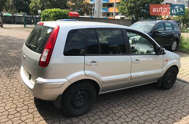 Хэтчбек Ford Fusion 2010 в 