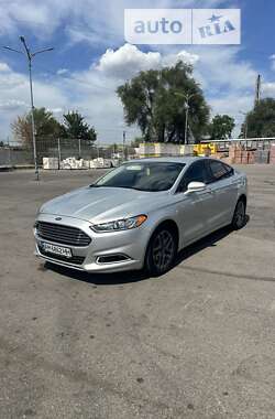 Седан Ford Fusion 2015 в Дніпрі