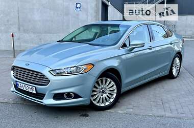 Седан Ford Fusion 2013 в Києві