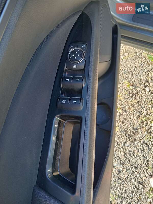 Седан Ford Fusion 2014 в Стрые