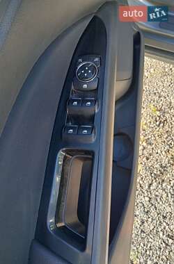 Седан Ford Fusion 2014 в 