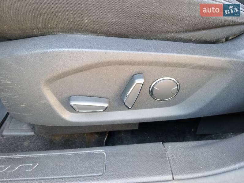 Седан Ford Fusion 2014 в Стрые