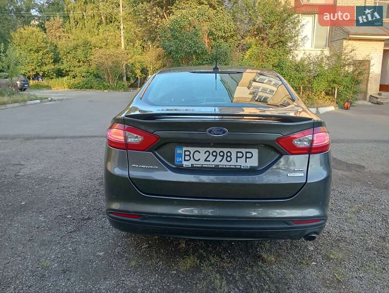 Седан Ford Fusion 2014 в Стрые