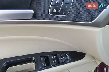 Седан Ford Fusion 2013 в 