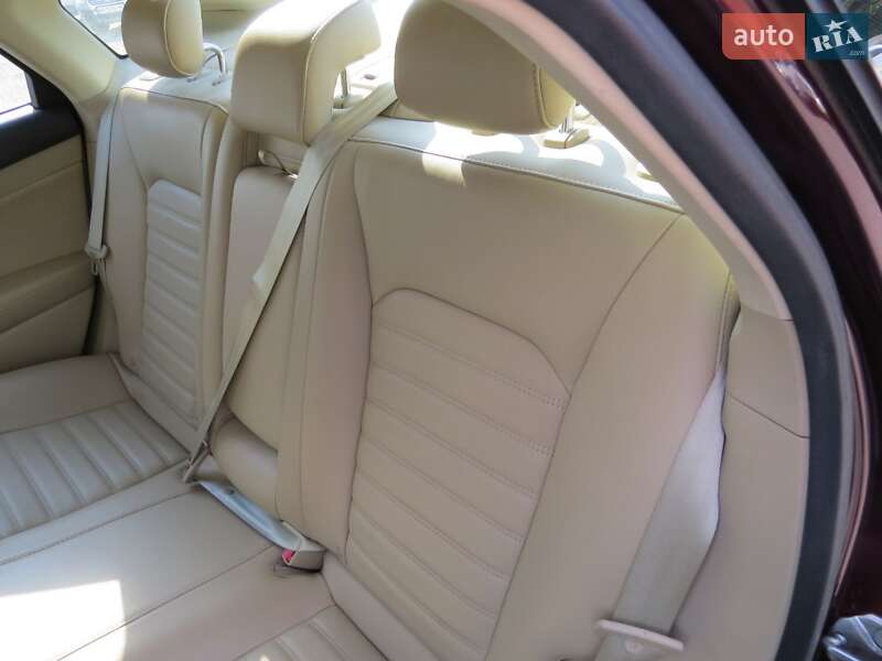 Седан Ford Fusion 2013 в Кропивницькому