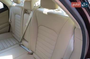 Седан Ford Fusion 2013 в 