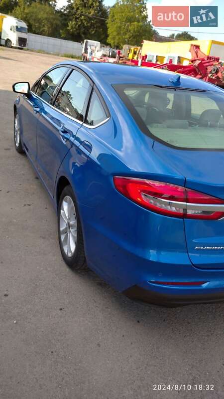 Седан Ford Fusion 2020 в Тернополе