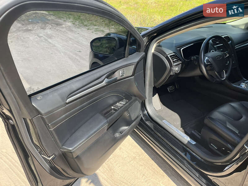 Седан Ford Fusion 2018 в Киеве