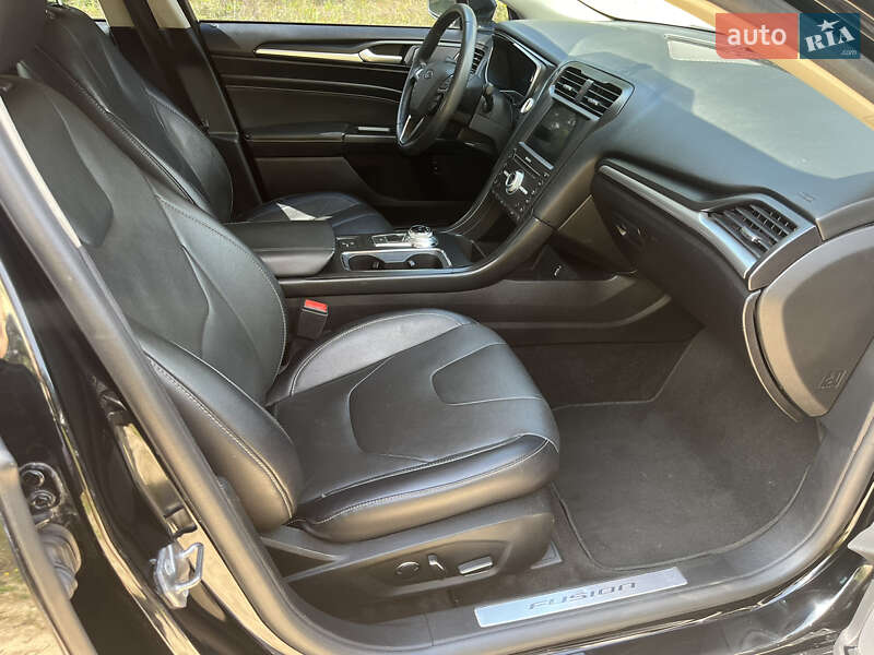 Седан Ford Fusion 2018 в Киеве